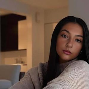 Meet your Posher, Brittney